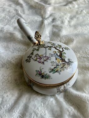 Vintage Andrea by Sadek porcelain silent butler crumb catcher